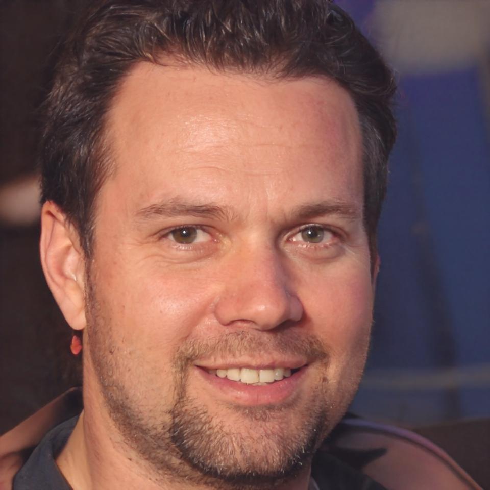 Алмас Нурланов - ведущий специалист по интеграции